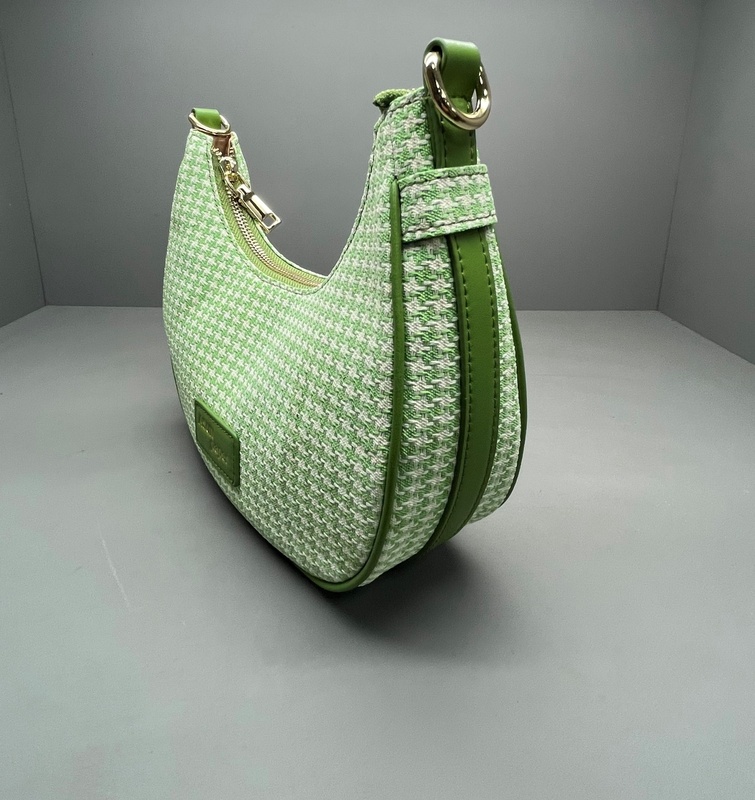 From Forest to Fashion: Sustainable Bags Made from Paper Fabric